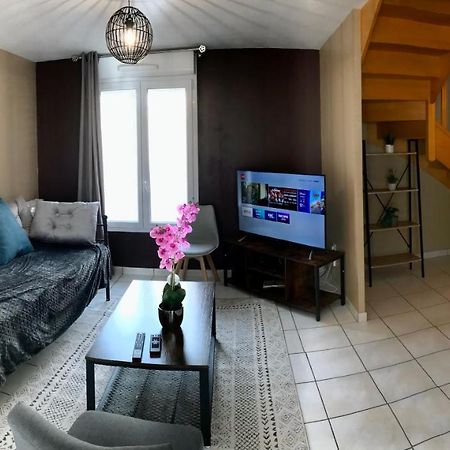 Agréable maison proche Gare avec parking gratuit Le Mans Extérieur photo